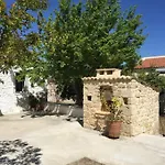 Aνεξάρτητη παραδοσιακή πέτρινη * Corinth