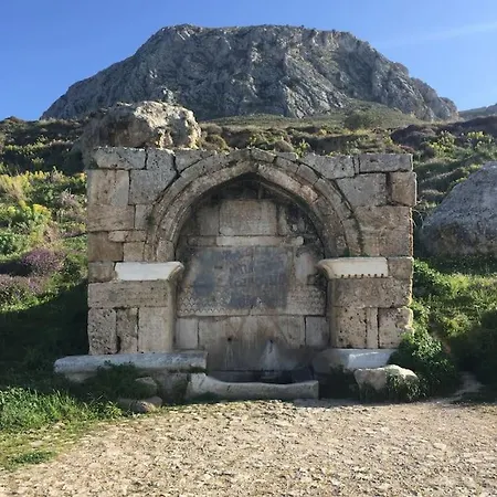 Aνεξάρτητη παραδοσιακή πέτρινη