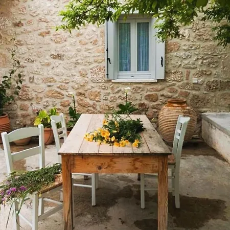 Aνεξάρτητη παραδοσιακή πέτρινη Corinth