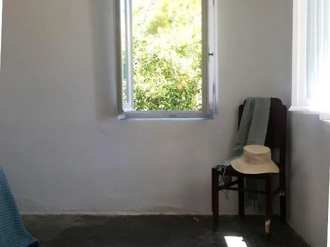 Aνεξάρτητη παραδοσιακή πέτρινη * Korinth